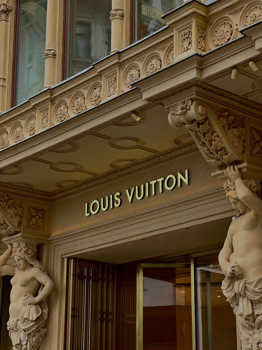 Facade of the Louis Vuitton store in historic Vienna, showcasing luxury and architectural beauty.