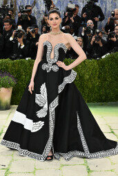 Anne Hathaway