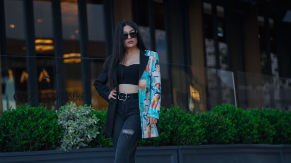 Dženifer Lopez u savršenom outfit-u za niže žene – Dženifer Lopez modni stil