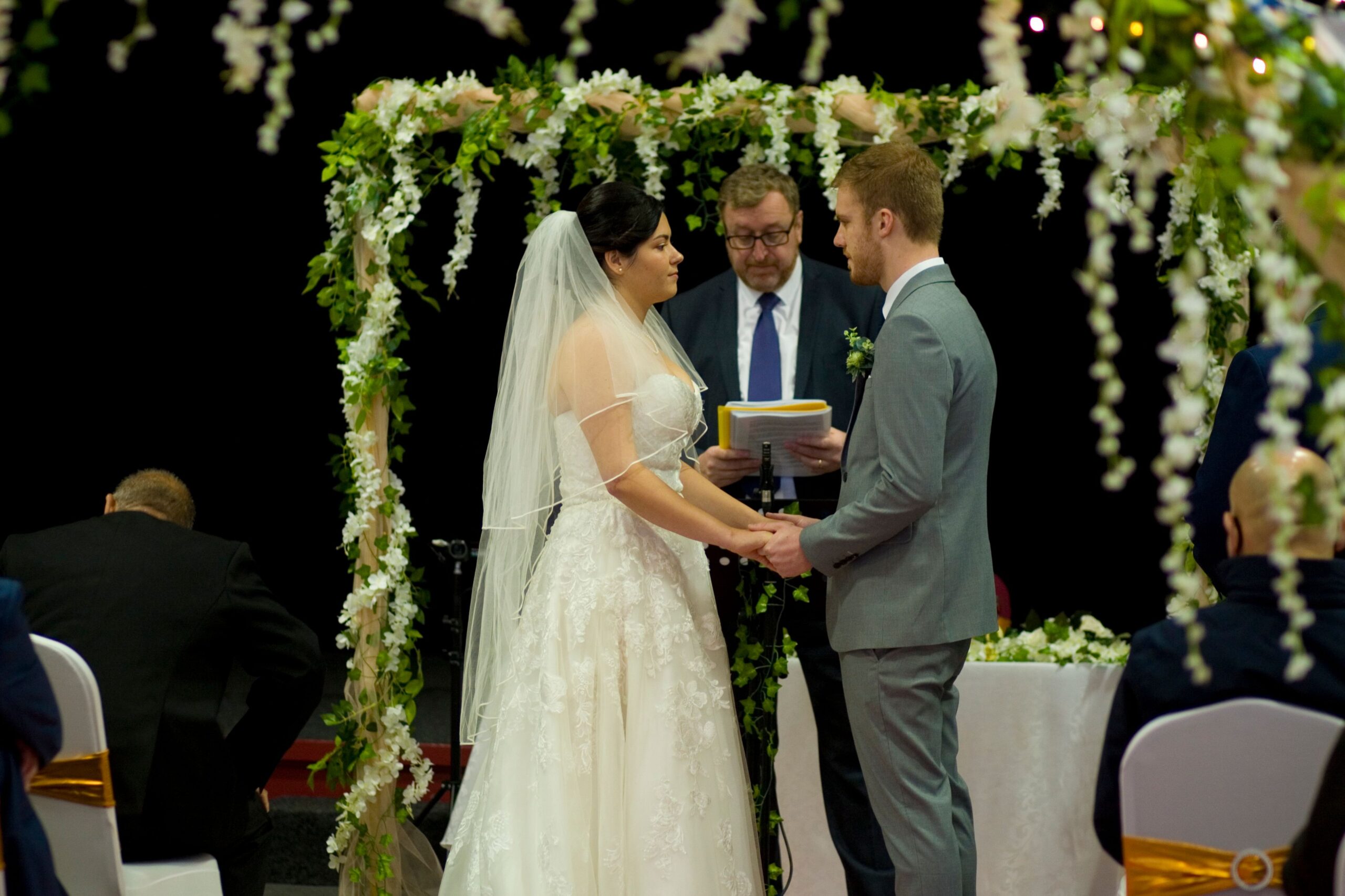 Tinaše predvodila ceremoniju venčanja u Njujorku – Tinaše venčanje Njujork
