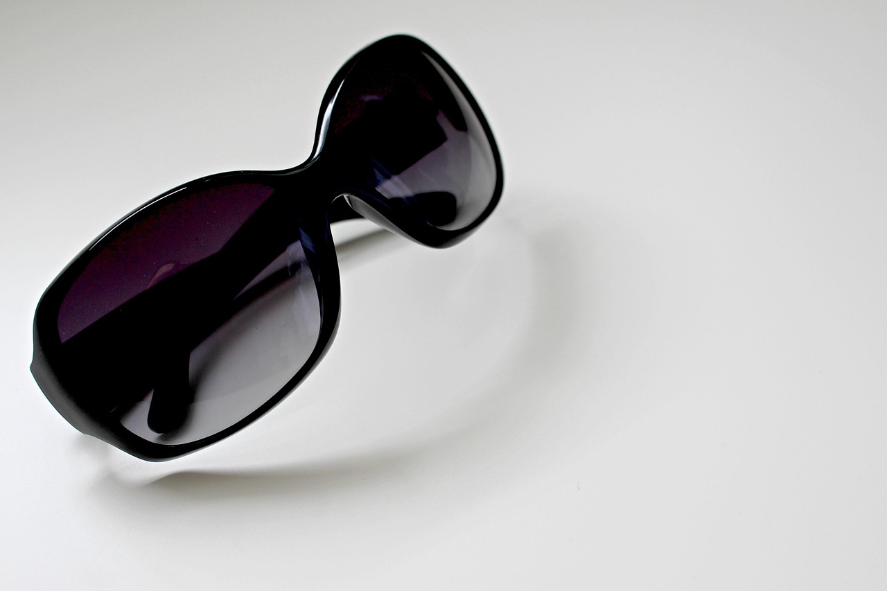 Jennifer Lopez u zlatnim papučama za sofisticirani letnji izgled – zlatne papuče