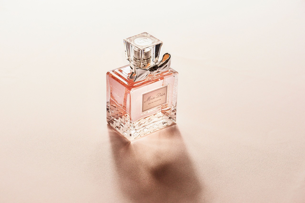Dior lansirao novu verziju kultnog parfema Miss Dior – Dior Miss Dior parfem