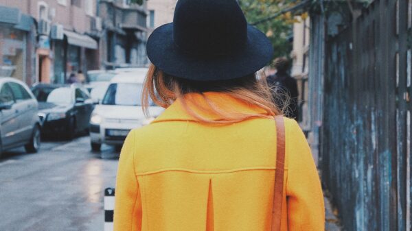 Zendaya u trendu naočara bez stakla za samo 75 dolara