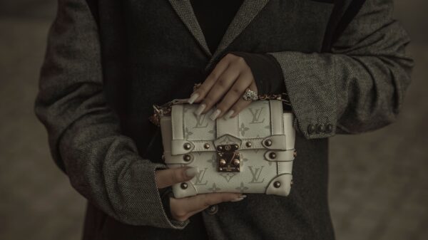 Najpopularniji model torbe za jesen: Chanel i Dior u fokusu