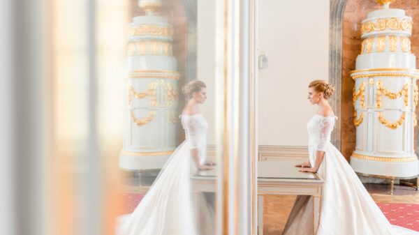 Princeza od Velsa ponovo nosi omiljenu maslinastu midi haljinu – Kejt Midlton maslinasta midi haljina