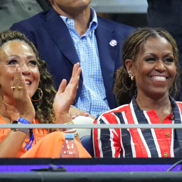 Mišel Obama blistala na US Openu u Chanel haljini – Mišel Obama US Open