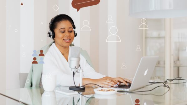 Podcast u pidžamama slavi godišnjicu sa posebnim gostima (VIDEO)