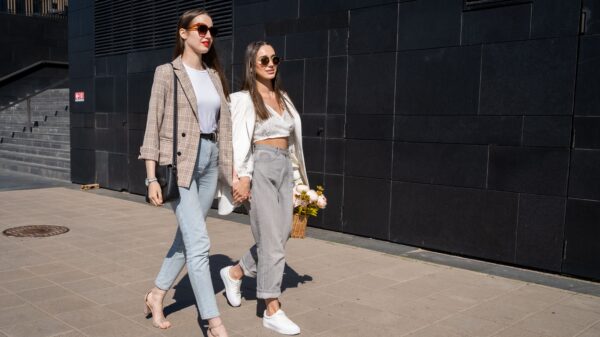 Kejt i Lila Mos oduševile u majka-ćerka stilu na London Fashion Week-u
