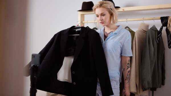Alix Earle obožava Lucky Brand farmerke koje su sada više od 50% snižene