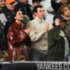 Dua Lipa i Callum Turner uživaju na utakmici New York Yankeesa