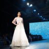Adriana Lima u neon zelenoj čipki na Victoria's Secret pisti