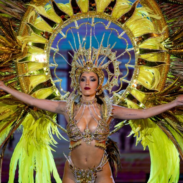Jade konačno dobija priznanje za pesmu 'Angel Of My Dreams' – Jade Angel Of My Dreams